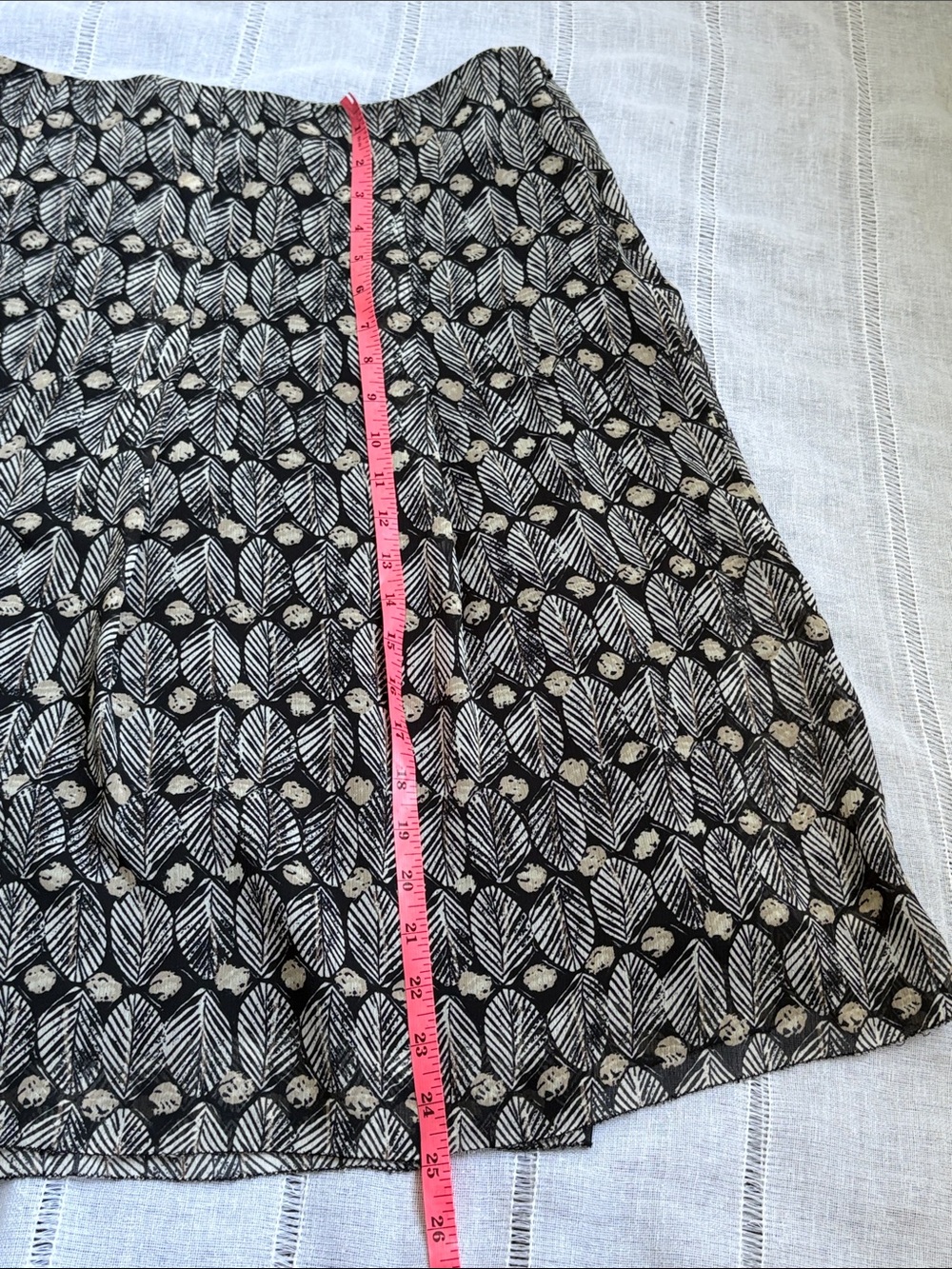 Sigrid Olsen black and white leaf print midi skirt. - Picture 12 of 13